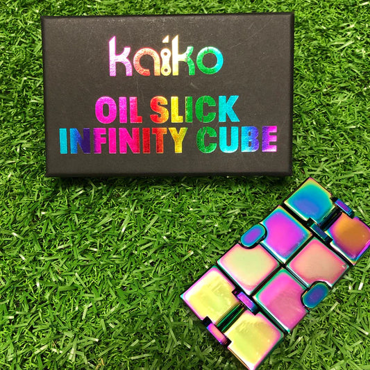 Kaiko_Oil_Slick_metal_Infinity_Cube_165grams_with_box